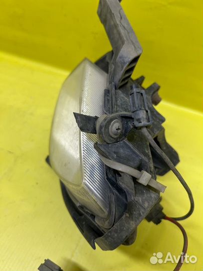 Фара противотуманная передняя правая Kia Forte