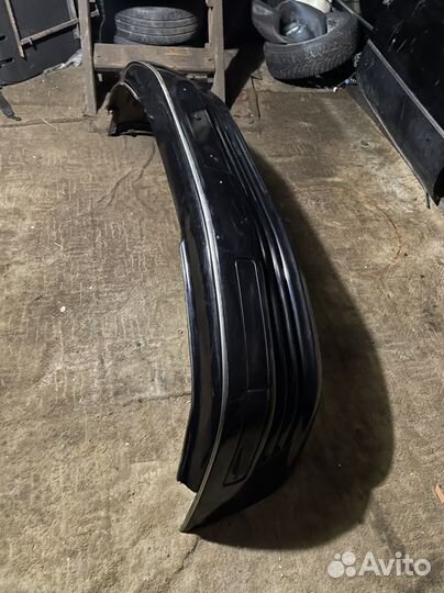 Продам передний бампер Лексус LS400,Цельсиор