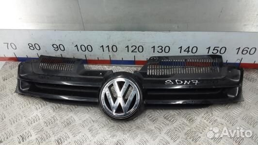 Решетка радиатора volkswagen golf 5 (9DN07QF01)