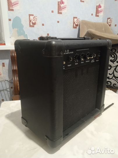 Комбоусилитель для электрогитары 15 watt