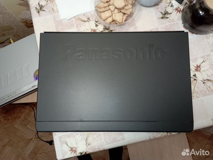 Видеомагнитофон panasonic