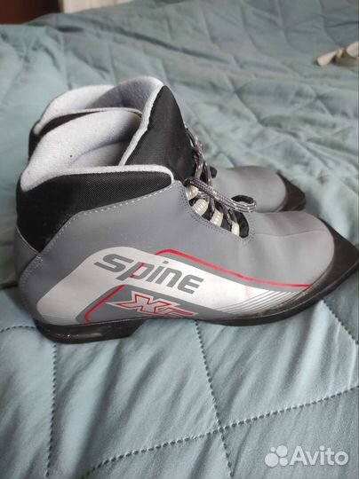 Лыжные ботинки