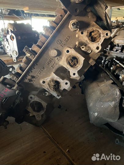 Головка блока Фольцваген поло 1.4 99 год