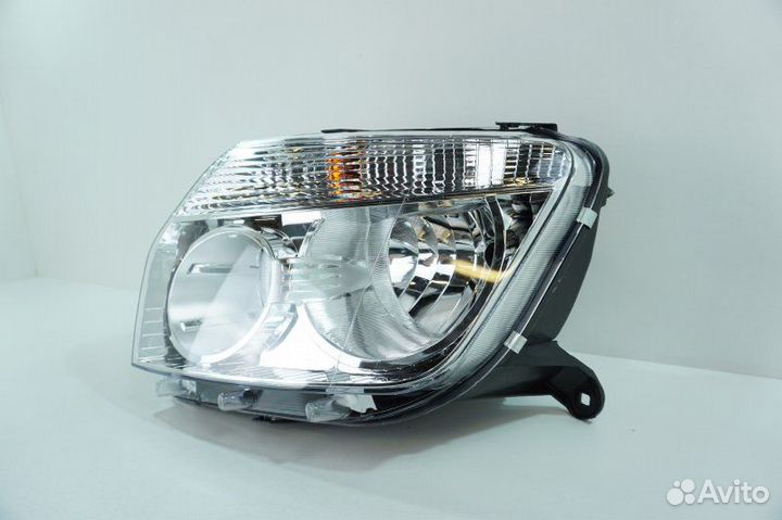 Фара левая Renault Duster 1 2010
