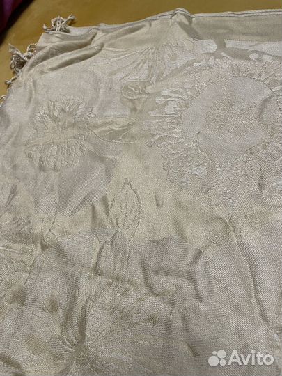 Женские шарфы и платки палантины