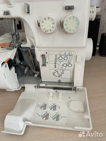 Оверлок janome 210d