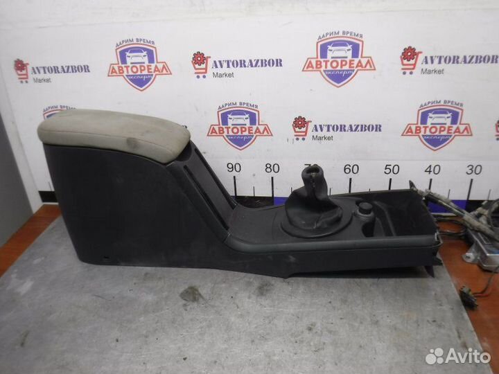 Консоль подлокотник Renault Megane 2 K4M 2007