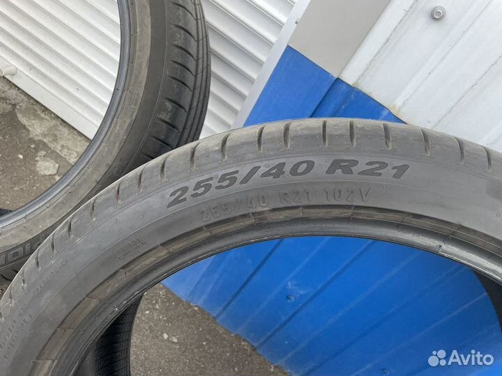 Pirelli Scorpion 255/40 R21 102V