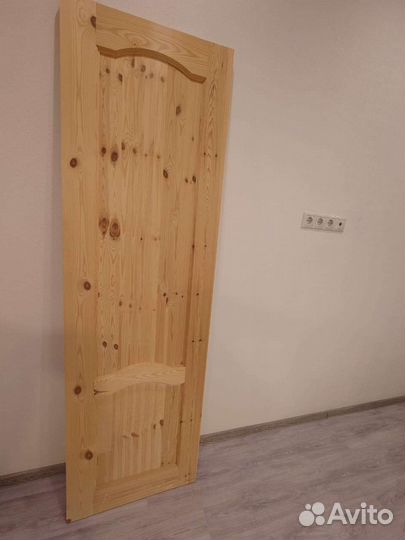 Дверь межкомнатная массив дерева хвоя 60x200