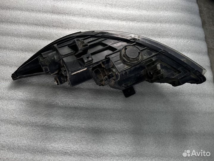 Фара правая KIA sportage (2010)