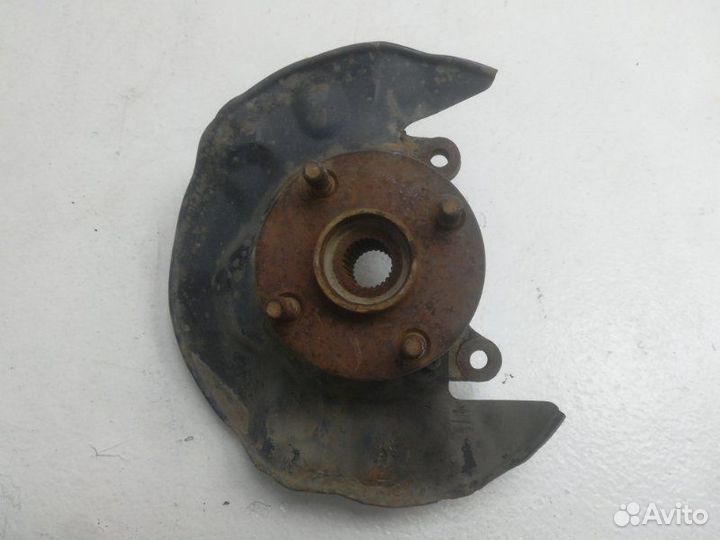 Кулак поворотный передний правый Toyota Corolla