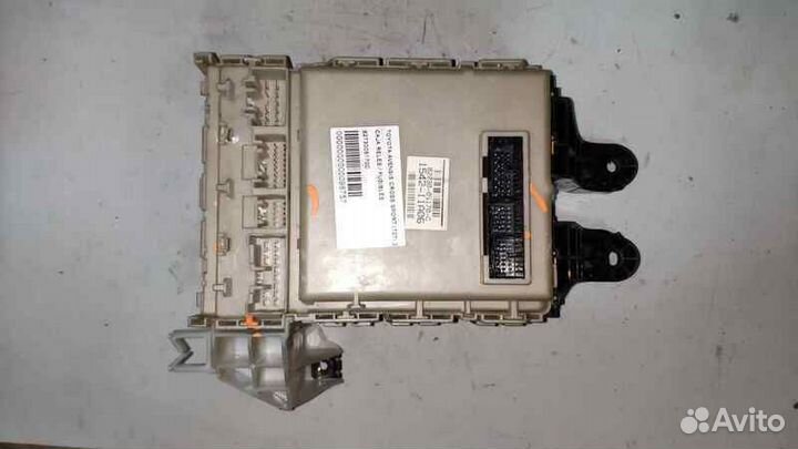Блок предохранителей Toyota 8273005170