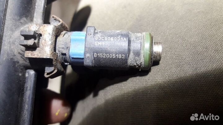 Volkswagen polo Sedan Топливные форсунки