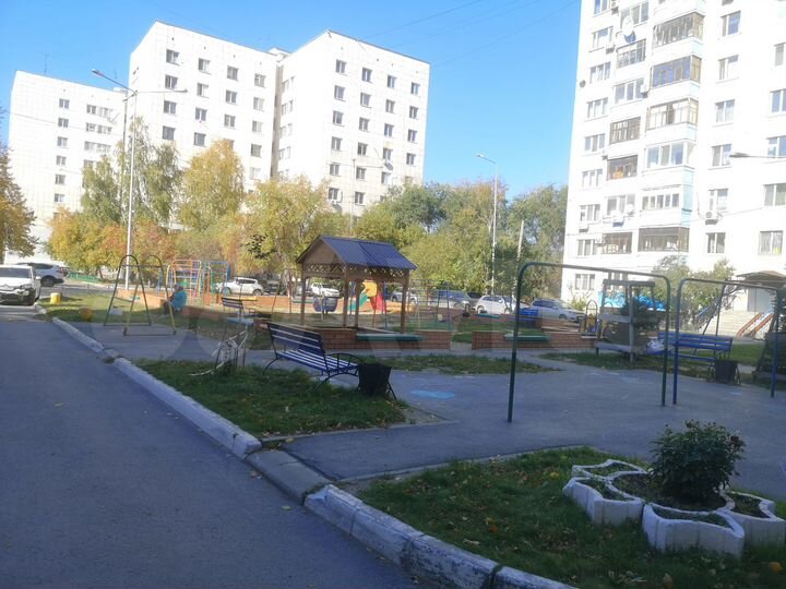 4-к. квартира, 91 м², 3/9 эт.