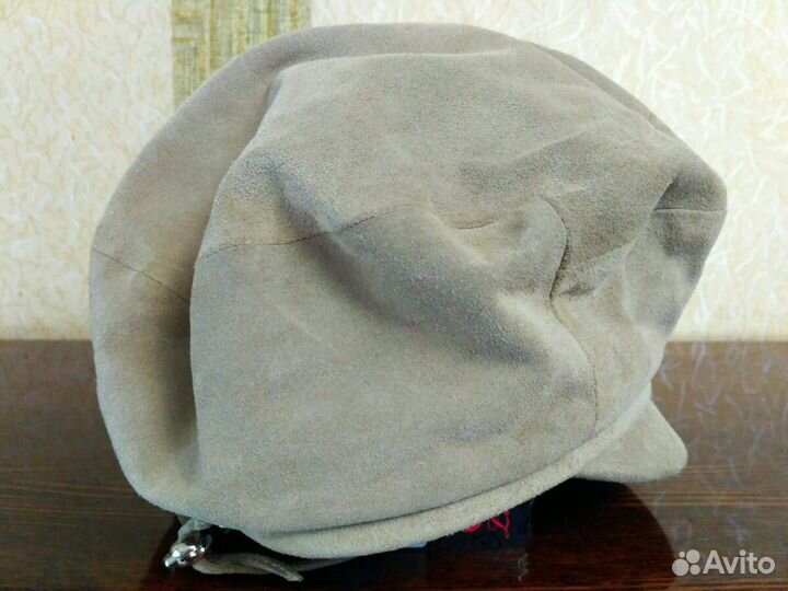 Кепка-берет новая натур.замша бежевая р.58
