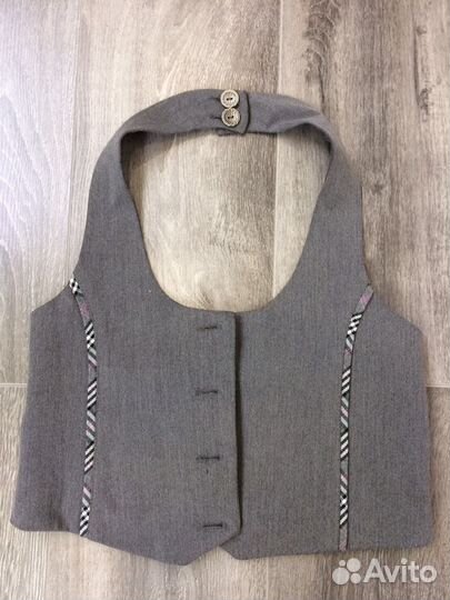 Серая школьная жилетка