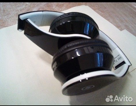 Беспроводные наушники новые