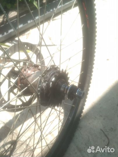 Задне Кама 20 и на 24 с планетаркой Shimano inter5