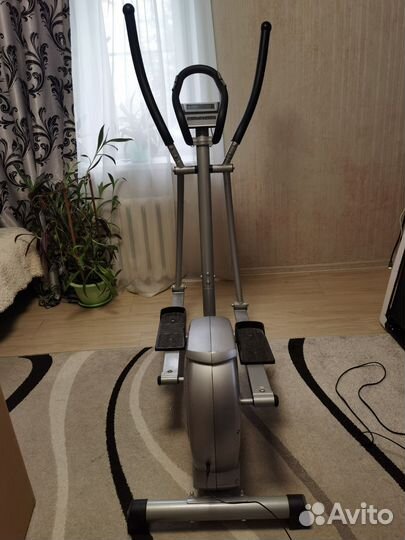 Эллиптический тренажер atemi AE 810