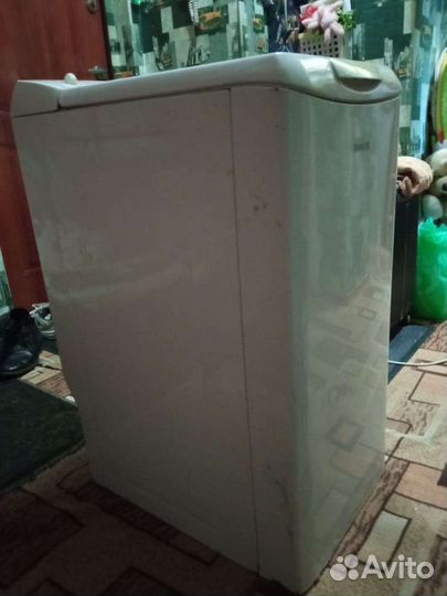 Стиральная машина с вертикальной загрузкой