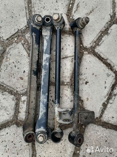Задние рычаги Subaru Forester SF5