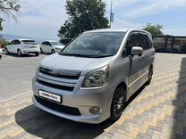 Toyota Noah 2.0 CVT, 2010, 164 000 км, с пробегом, цена 1 477 000 руб.