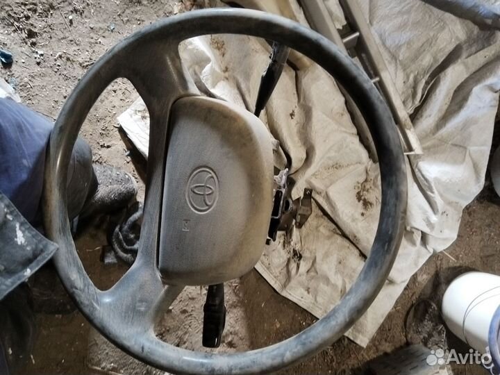 Рулевая колонка Тойота Тойоайс LY101