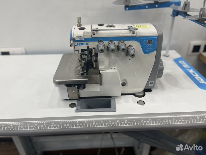 Промышленный оверлок Jack E4s-4