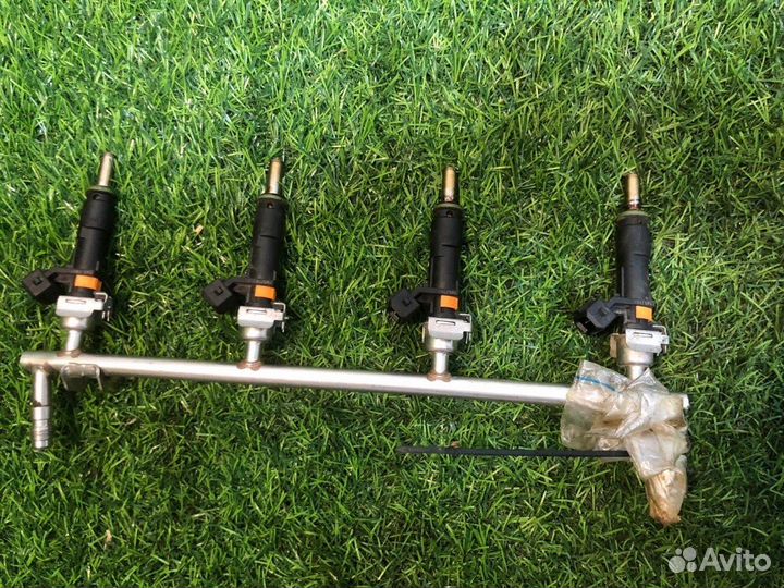 Топливная рампа Chevrolet Cruze седан 1.6