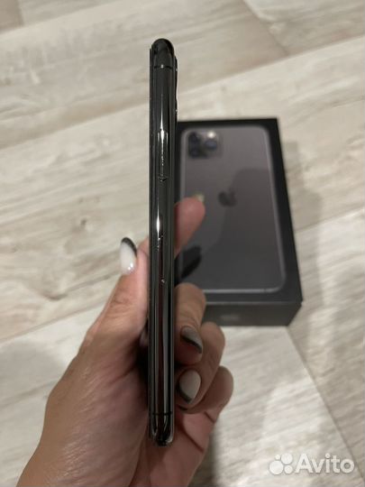 iPhone 11 Pro, 64 ГБ