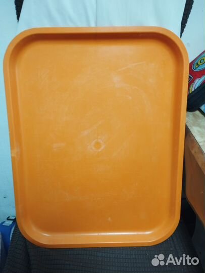 Пластиковые подносы бу цена за все