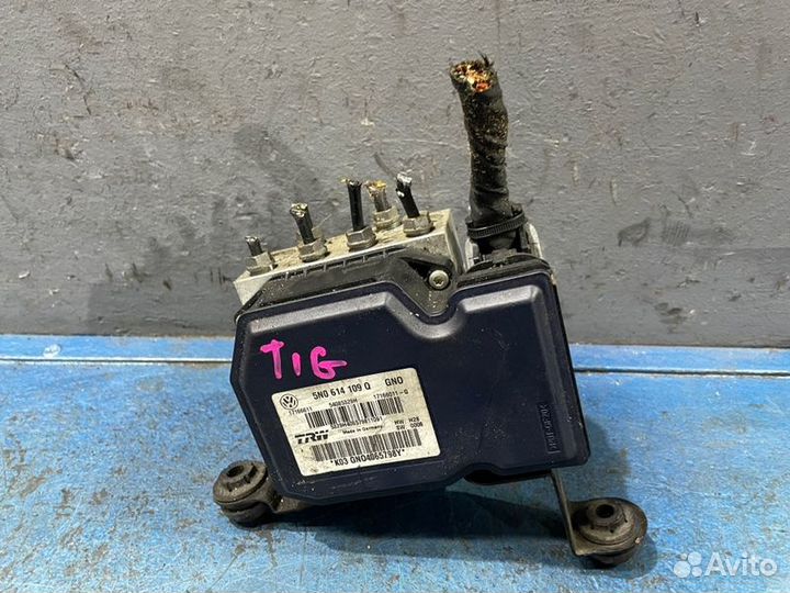 Блок ABS Volkswagen Golf 6