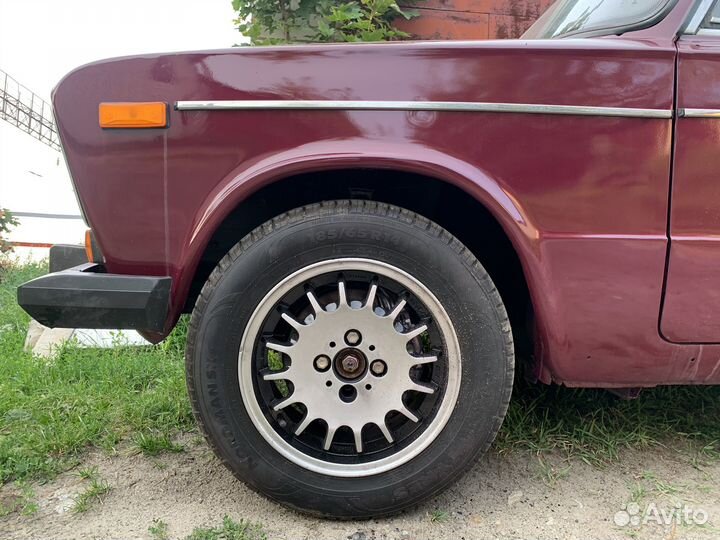 Литые диски Fondmetal r14 на летней резине Nokian