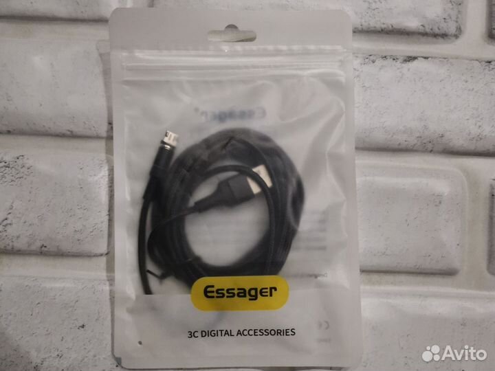 Кабель для зарядки телефона