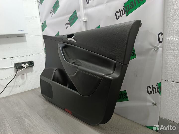 Дверная карта передняя R для Volkswagen Passat B6