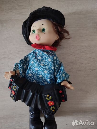 Кукла СССР с гармошкой