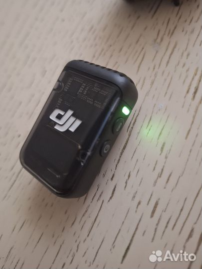 Беспроводной петличный микрофон DJI