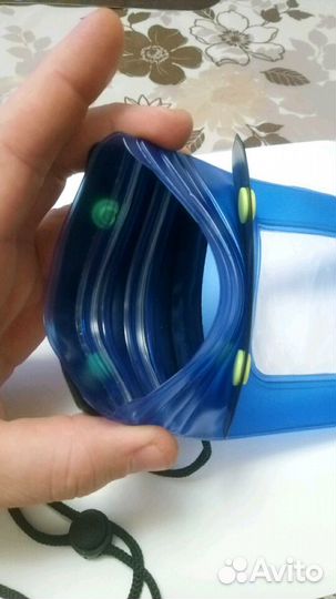 Водонепроницаемый чехол