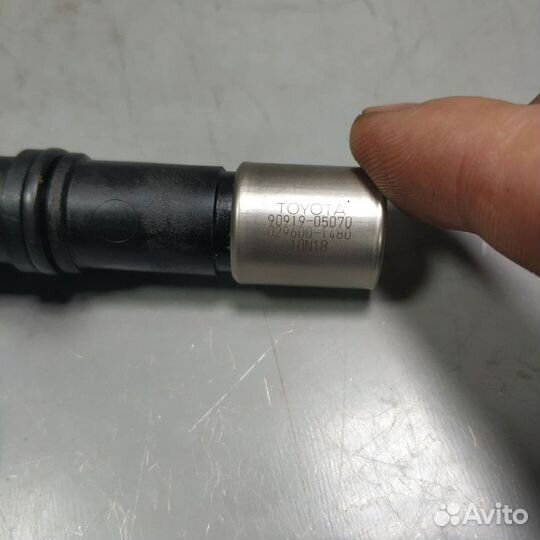 Датчик положения коленвала Toyota Corolla E150