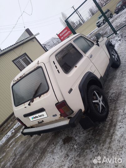 LADA 4x4 (Нива) 1.7 МТ, 1996, 200 000 км