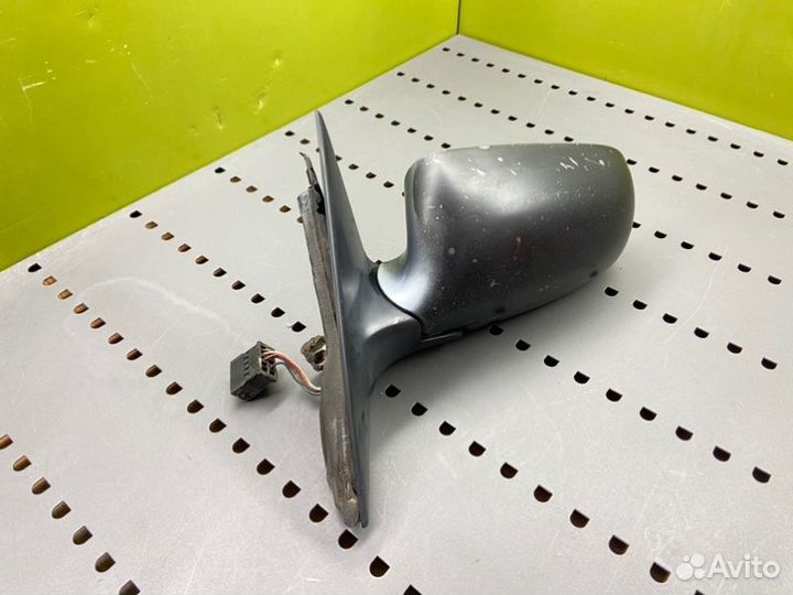 Зеркало переднее левое Audi A6 C5 avant 2.5TDI AKE