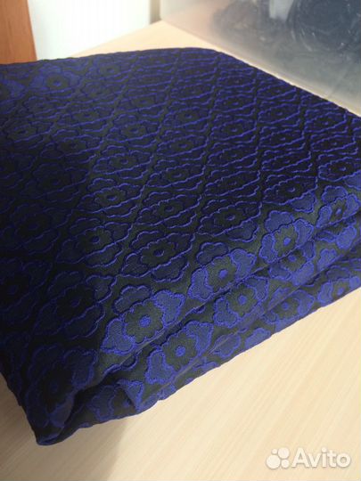 Отрез ткани на платье/юбку 140х140 см