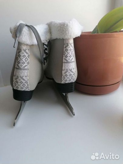 Коньки фигурные