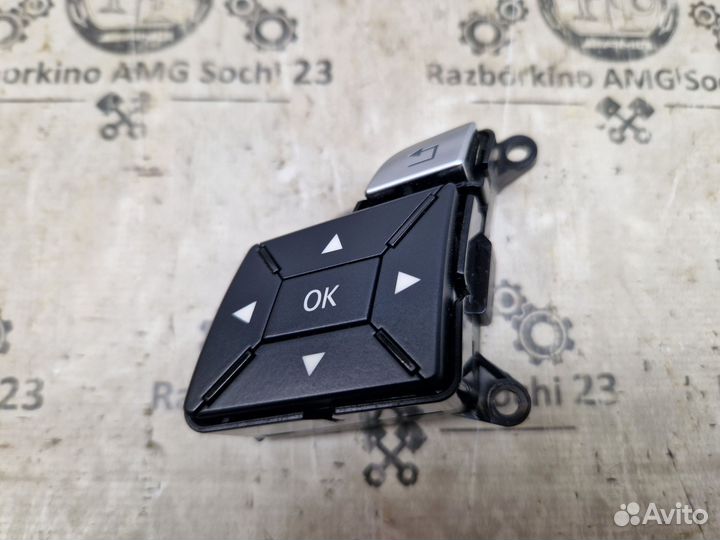 Кнопки на руль для Mercedes W212