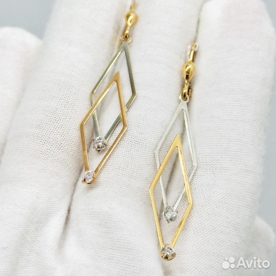 Золотые серьги с камнем