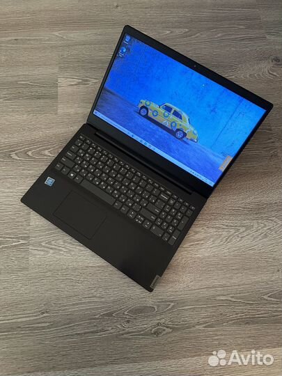 Lenovo Pentium Silver/256 SSD