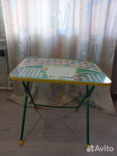 Комлект детской мебели