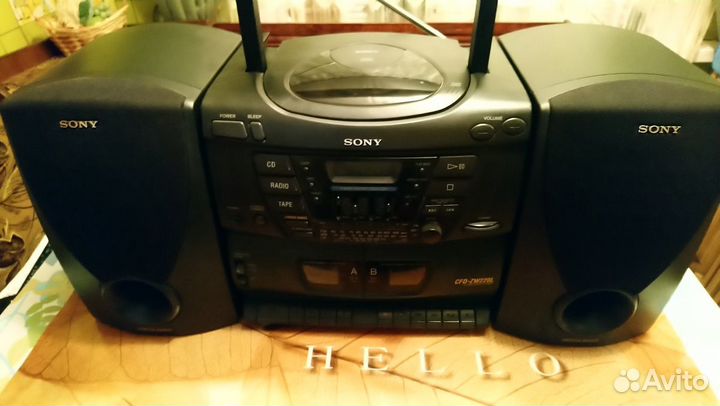 Кассетный магнитофон Sony/sharp