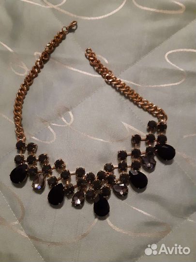 Колье ожерелье