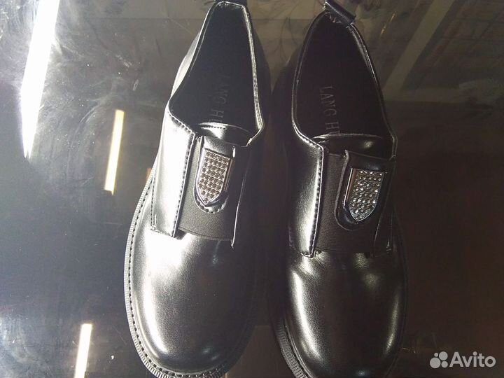 Туфли женские 39 размер черные новые